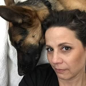 Meet your Posher, Leslie